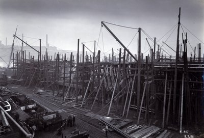 Il traghetto rompighiaccio SS Baikal in costruzione da Sir W.G. Armstrong Mitchell and Co. Ltd., al cantiere navale Low Walker, Newcastle upon Tyne nel 1896, Yard No. 647, Lago Baikal da English Photographer